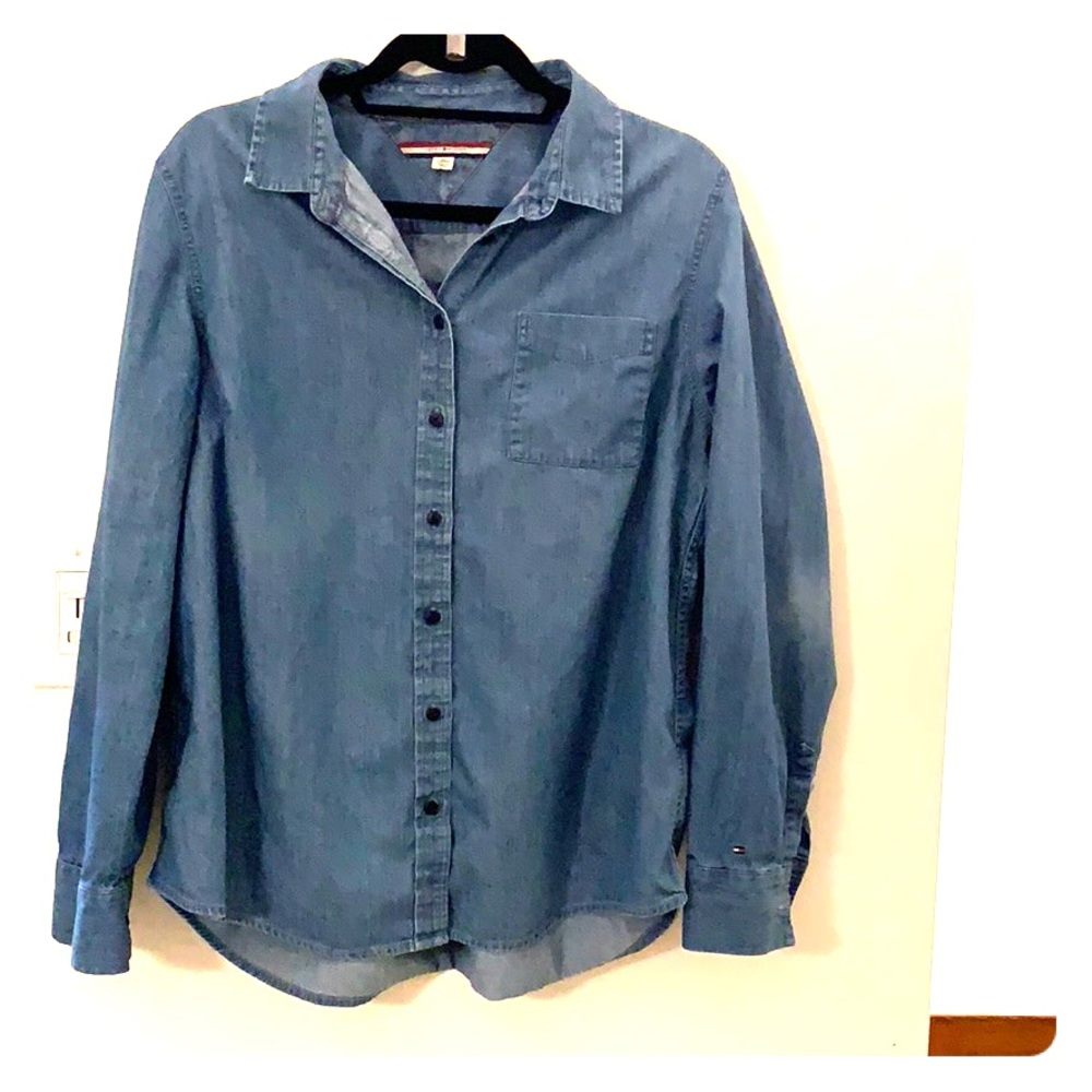 Tommy Hilfiger Chambray Button Down Shirt